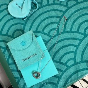 Tiffany & Co. 925 Silver Interlocking Circle Necklace